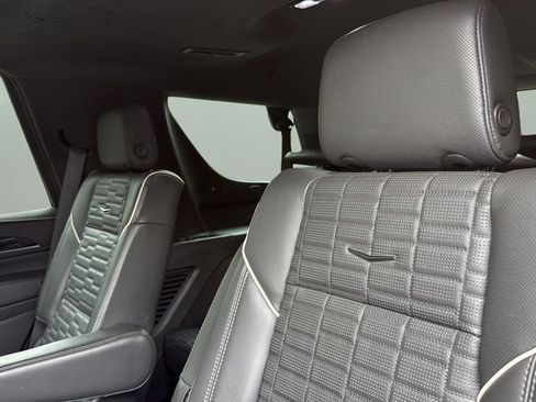 Certified 2023 Cadillac Escalade V w/ LPO, ONYX Package AWD/4WD image 17