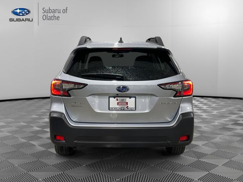 Certified 2025 Subaru Outback image 9