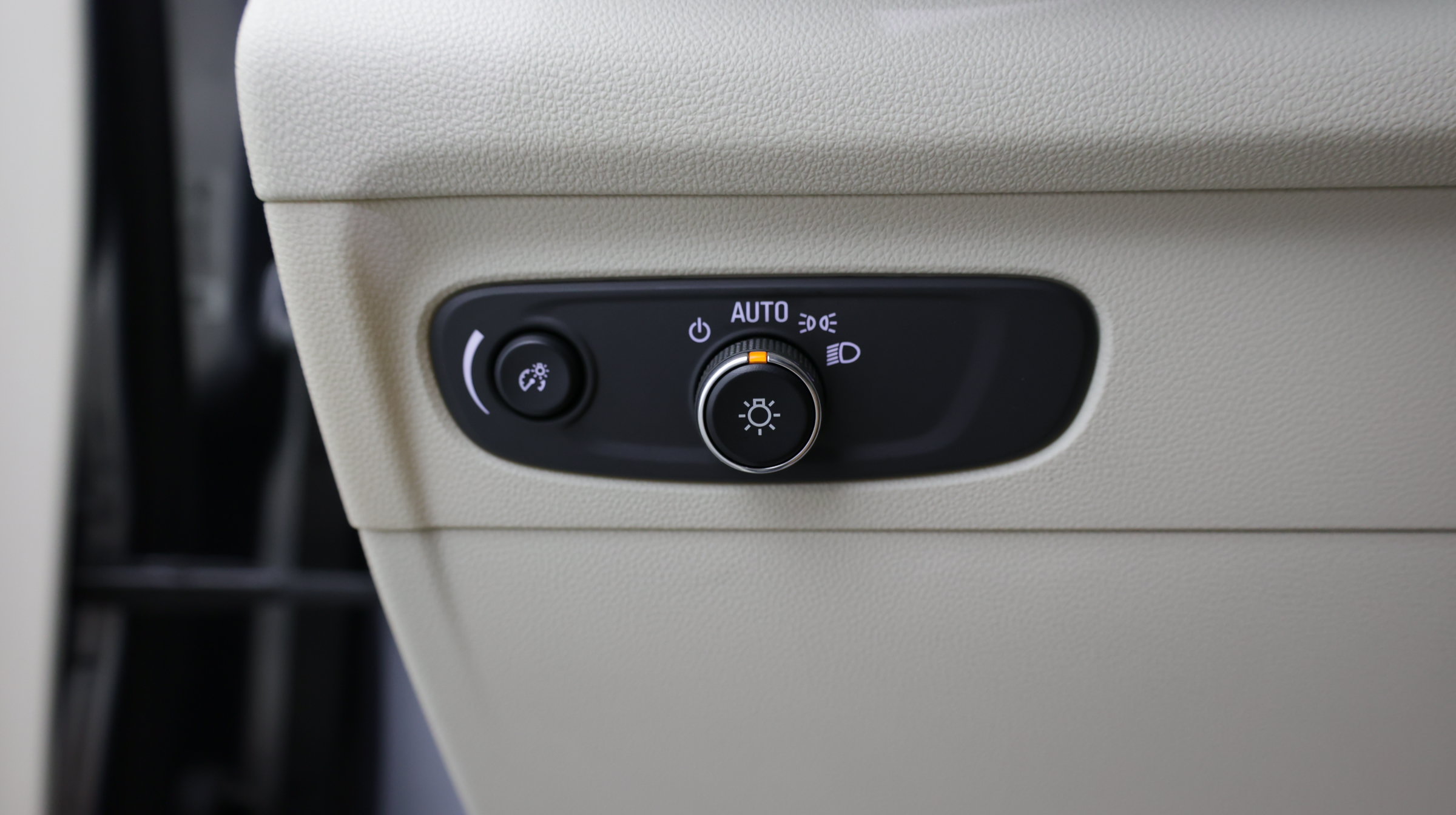 Used 2021 Buick Envision Preferred FWD image 18