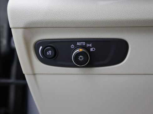 Used 2021 Buick Envision Preferred FWD image 18