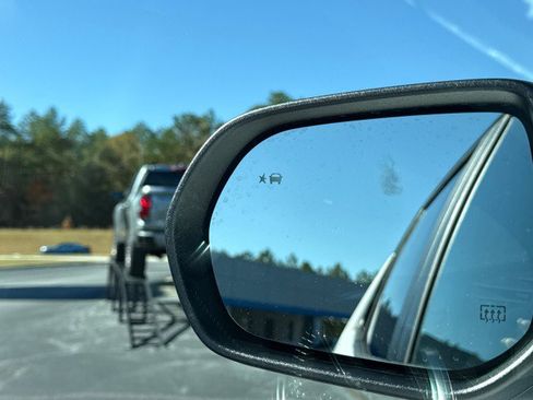 New 2026 Chevrolet Equinox LT image 32