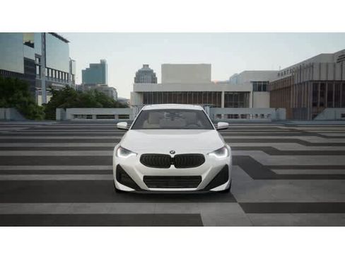 Used 2025 BMW 230i Coupe w/ M Sport Package image 3