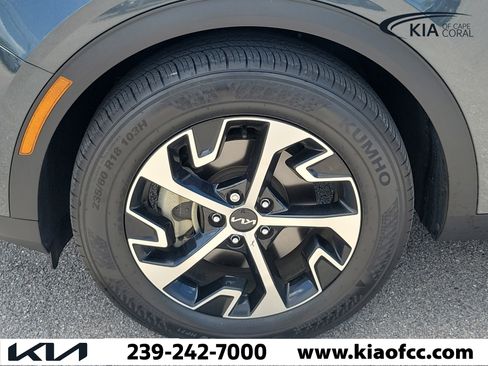 Certified 2024 Kia Sportage EX FWD image 6