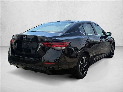 Used 2024 Nissan Sentra SV FWD image 4