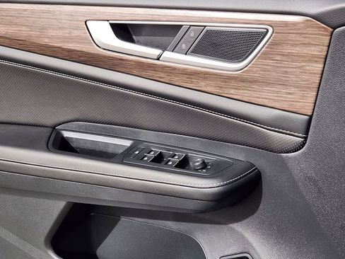 New 2026 Volkswagen Atlas SEL image 11