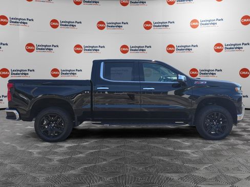 Used 2022 Chevrolet Silverado 1500 LTZ AWD/4WD image 8
