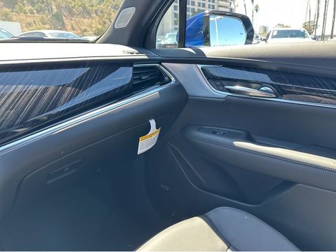 New 2025 Cadillac XT6 Premium Luxury w/ Technology Package image 27