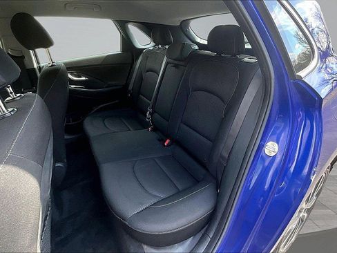 Used 2019 Hyundai Elantra GT image 27