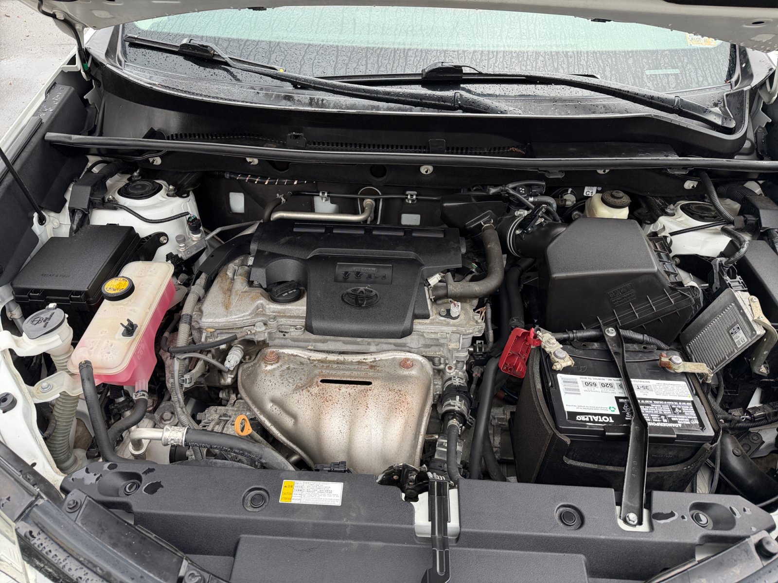 Used 2018 Toyota RAV4 LE w/ All Weather Liner Package AWD/4WD image 34
