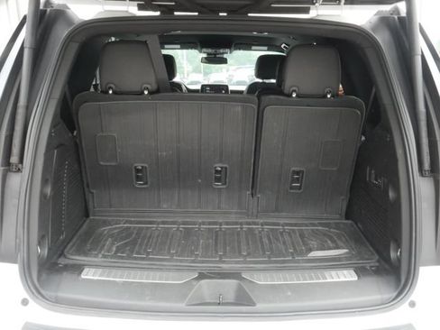 Used 2023 GMC Yukon AT4 w/ LPO, Floor Liner Package AWD/4WD image 11
