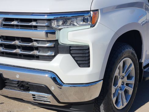 Used 2023 Chevrolet Silverado 1500 LTZ image 9