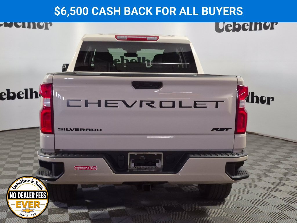 New 2026 Chevrolet Silverado 1500 RST w/ LPO, Dark Essentials Package AWD/4WD image 6