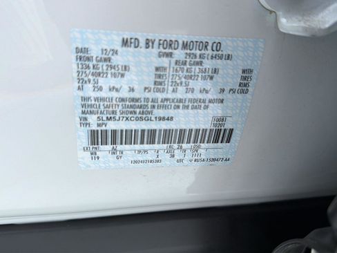 Used 2025 Lincoln Aviator Reserve w/ Equipment Group 201A AWD/4WD image 44