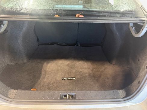 Used 2023 Nissan Versa SV image 24