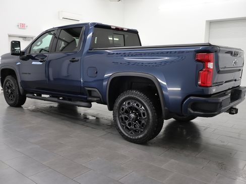 Used 2023 Chevrolet Silverado 3500 LTZ w/ LTZ Plus Package image 6