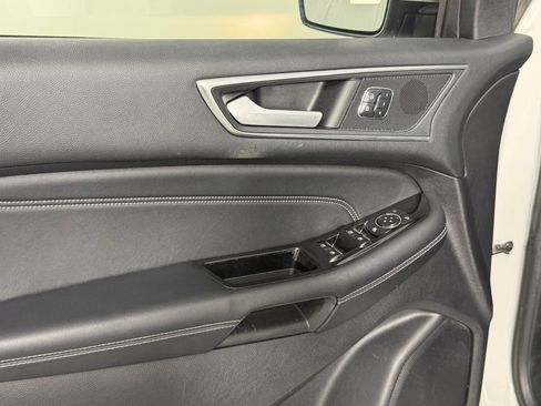 Used 2018 Ford Edge Titanium w/ Equipment Group 301A image 15
