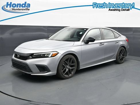 Used 2024 Honda Civic Sport image 4