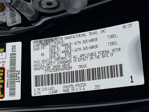 New 2025 Toyota Tundra Platinum image 27