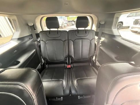 Used 2023 Jeep Grand Cherokee L Limited w/ Luxury Tech Group II AWD/4WD image 38
