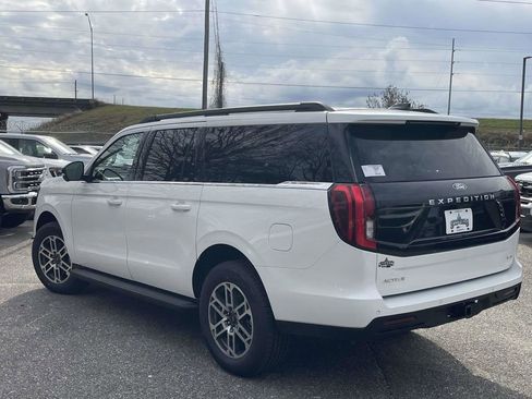 New 2026 Ford Expedition Max Active RWD image 5
