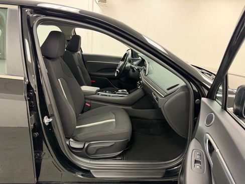 Used 2023 Hyundai Sonata SEL w/ Convenience Package FWD image 9