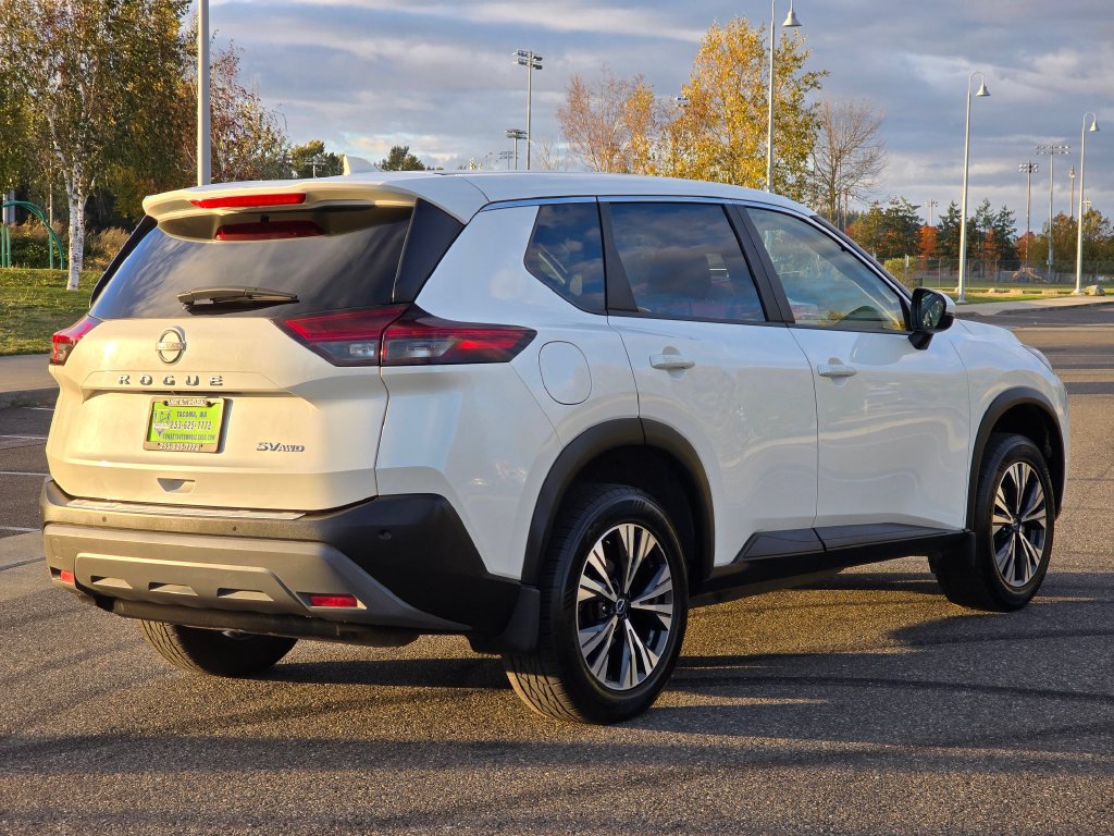 Used 2023 Nissan Rogue SV AWD/4WD image 5