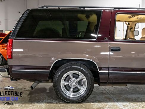 Used 1997 Chevrolet Suburban 2WD w/ Preferred Equipment Group 3 image 25