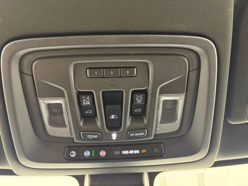 Used 2020 GMC Sierra 1500 AT4 w/ AT4 Premium Package AWD/4WD image 38