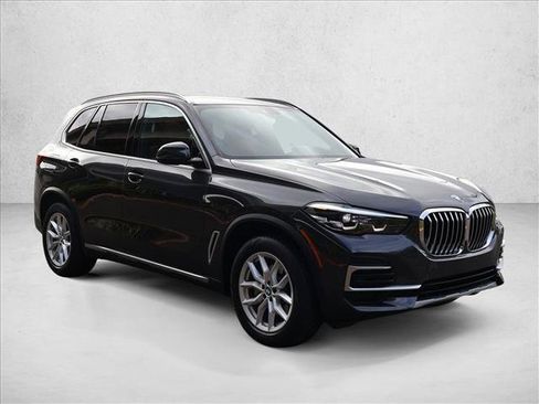 Used 2023 BMW X5 xDrive40i w/ Luxury Seating Package AWD/4WD image 4