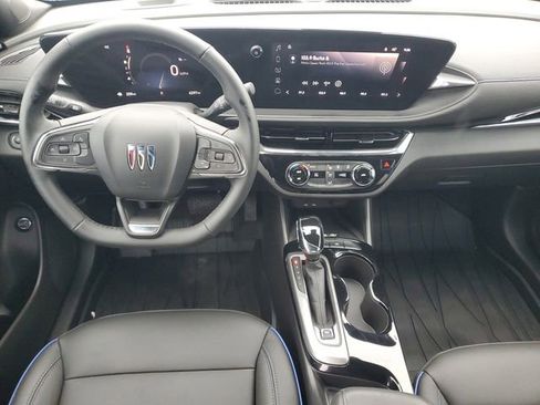 Used 2025 Buick Envista Sport Touring w/ Convenience II Package image 12