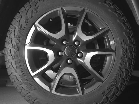 Used 2025 Jeep Compass Trailhawk image 15