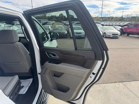 Used 2023 Chevrolet Tahoe LS image 17