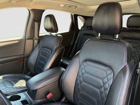 Used 2023 Ford Escape Platinum w/ Premium Technology Package AWD/4WD image 21