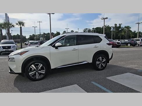 Used 2023 Nissan Rogue SL w/ SL Premium Package FWD image 26