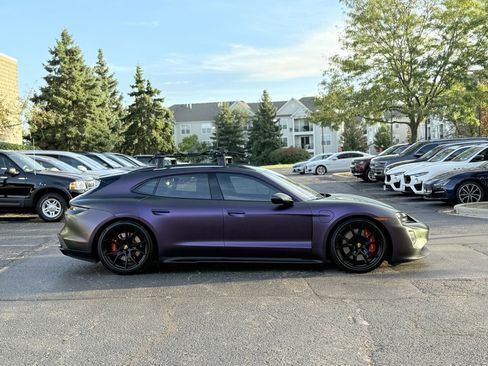 Used 2024 Porsche Taycan GTS image 11