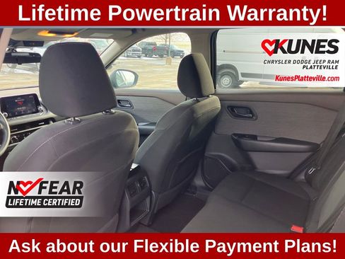 Used 2023 Nissan Rogue S image 36