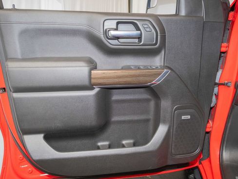 Used 2020 Chevrolet Silverado 1500 LT Trail Boss AWD/4WD image 10