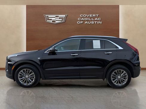 Certified 2024 Cadillac XT4 Premium Luxury image 2