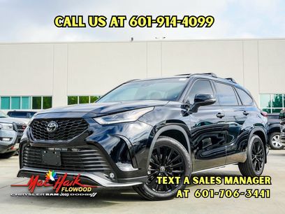 Used 2024 Toyota Highlander XSE