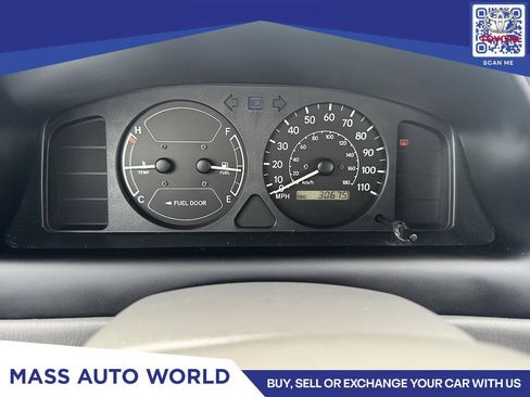 Used 1999 Toyota Corolla LE image 11