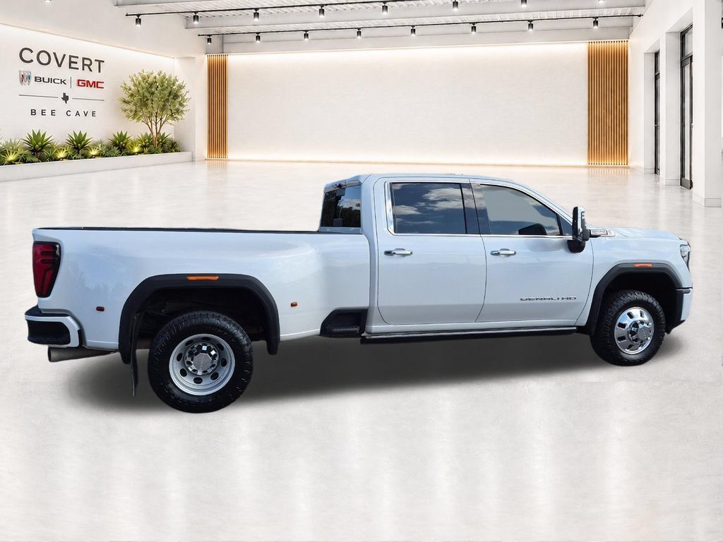 Used 2024 GMC Sierra 3500 Denali w/ Denali Reserve Package AWD/4WD image 15