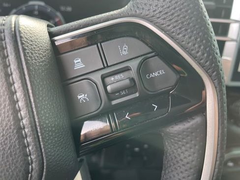 Certified 2025 Toyota Tundra Platinum image 18