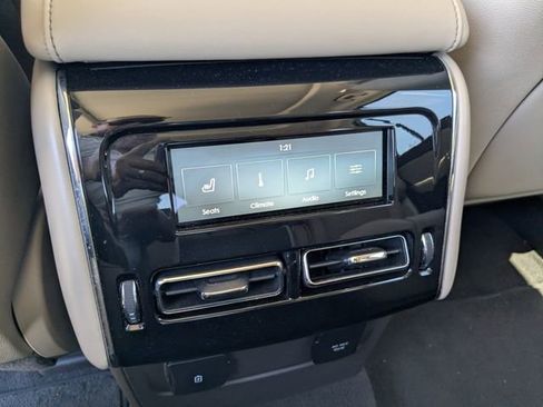 Used 2020 Lincoln Aviator Reserve w/ Equipment Group 201A RWD image 14