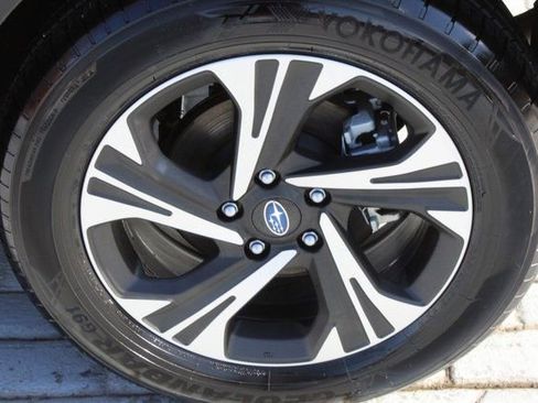 Certified 2024 Subaru Crosstrek 2.0i Premium image 41