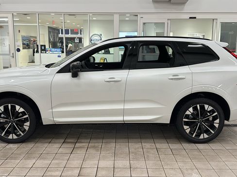 New 2026 Volvo XC60 B5 Plus w/ Climate Package AWD/4WD image 8