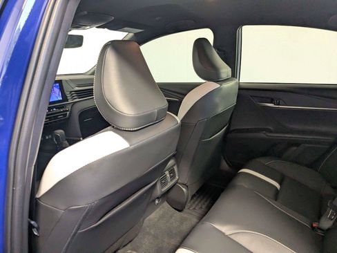 Used 2026 Toyota Camry SE FWD image 38
