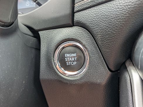 Used 2024 Toyota RAV4 XLE FWD image 29