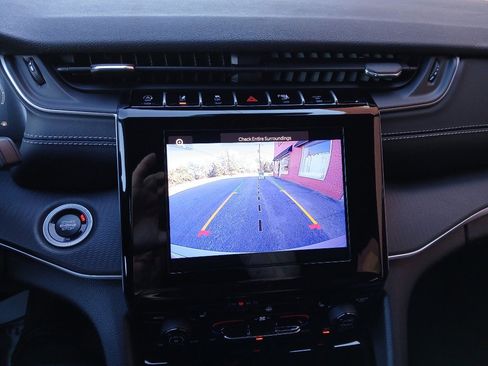 New 2025 Jeep Grand Cherokee Laredo X image 42