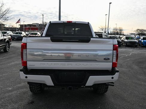 Used 2017 Ford F250 Platinum w/ Platinum Ultimate Package image 6