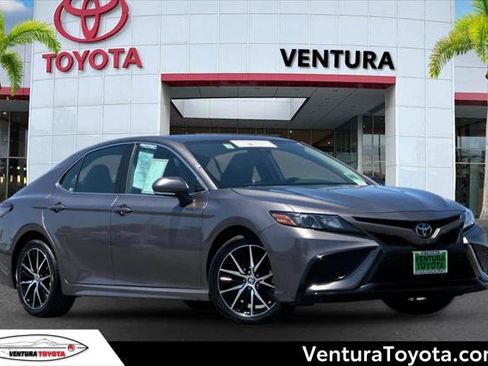 Certified 2024 Toyota Camry SE FWD image 1